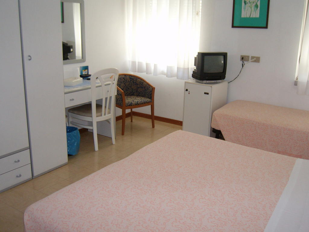 Hotel Villa Carla กราโด ห้อง รูปภาพ