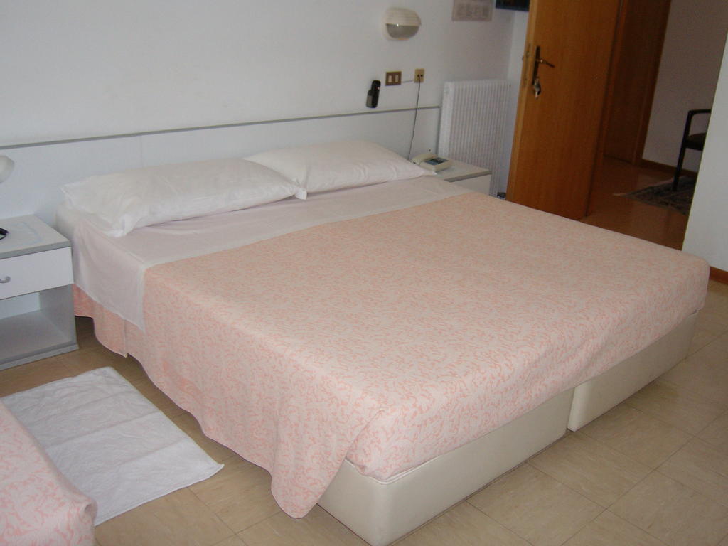 Hotel Villa Carla กราโด ห้อง รูปภาพ