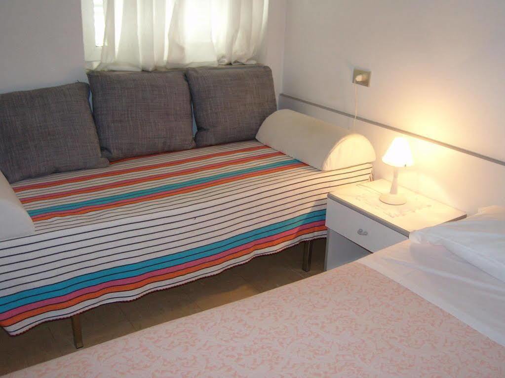 Hotel Villa Carla กราโด ภายนอก รูปภาพ